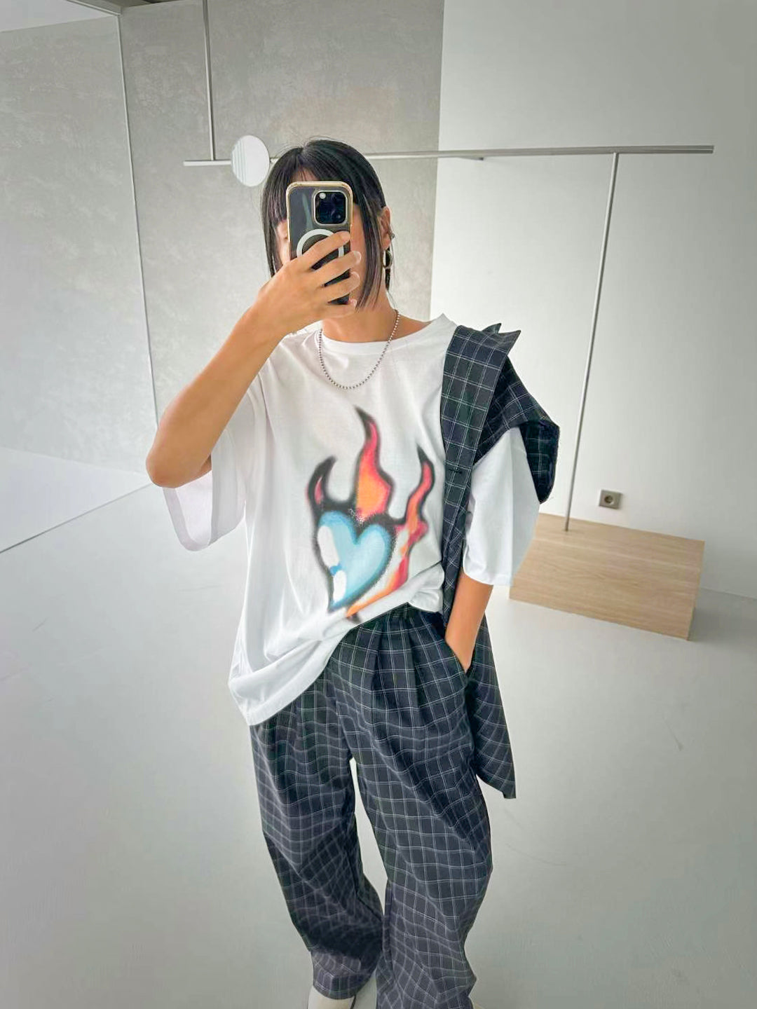 HANDMADE GRAPHIC TEE